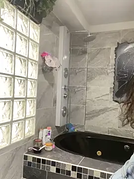 Gema-lexy online show from December 2025 05:03:01 PM