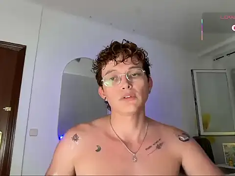 ccamilo-andress online show from June 2026 07:52:02 PM