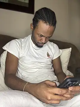 Snapshot of MobyDxck chatting on March 2025 05:20:01 PM MobyDxck online show from March 2025 05:20:01 PM