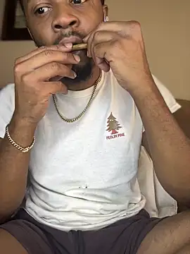 Snapshot of MobyDxck chatting on March 2025 09:41:02 PM MobyDxck online show from March 2025 09:41:02 PM