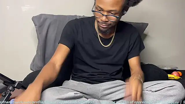 MobyDxck online show from March 2026 06:41:01 AM