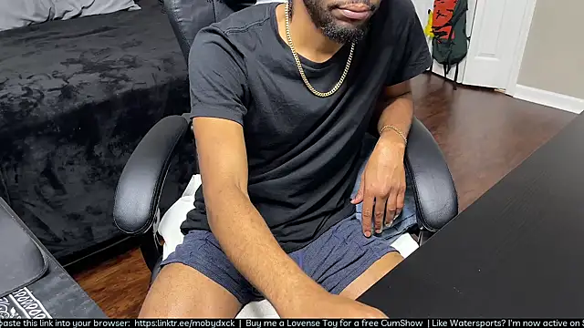 MobyDxck online show from May 2026 11:57:01 PM