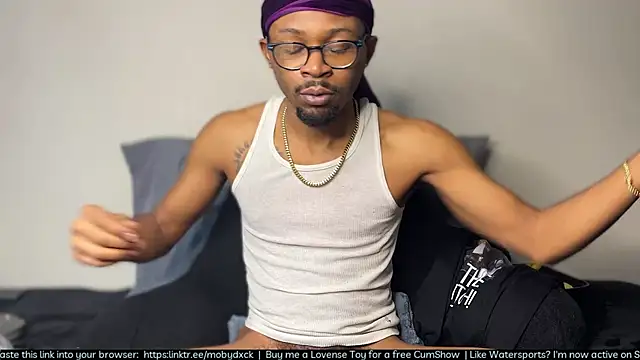 MobyDxck online show from April 2026 11:17:02 PM