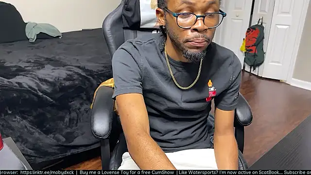 MobyDxck online show from May 2026 03:38:02 AM