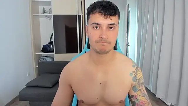 Snapshot of MatMalonne chatting on May 2026 11:29:02 AM MatMalonne online show from May 2026 11:29:02 AM