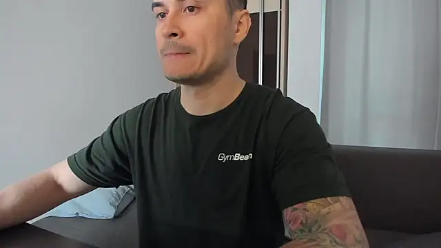 MatMalonne online show from April 2026 07:32:02 AM