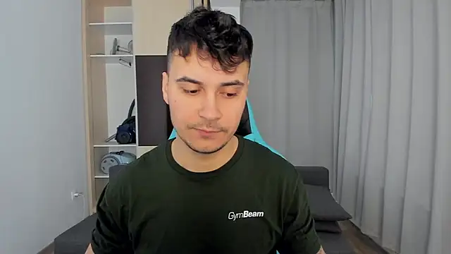 MatMalonne online show from February 2026 06:32:02 AM