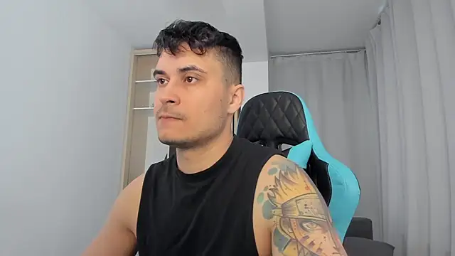 MatMalonne online show from February 2026 06:24:02 AM