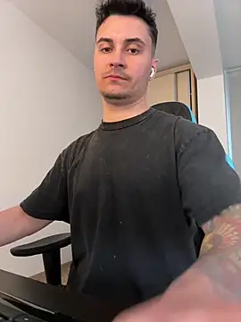 MatMalonne online show from April 2026 01:15:01 PM