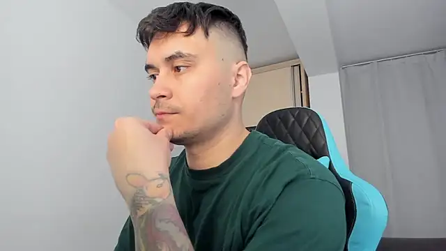 MatMalonne online show from January 2026 06:51:02 AM