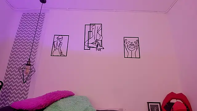 cloehonney online show from September 2025 02:17:02 PM