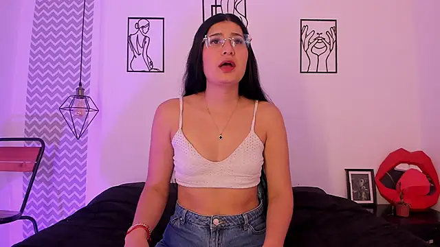 cloehonney online show from September 2025 03:01:02 PM