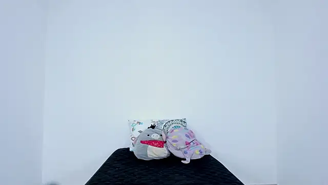 serafelle online show from March 2026 06:20:01 PM