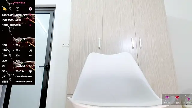 Kana hoshii online show from November 2025 05:00:02 AM