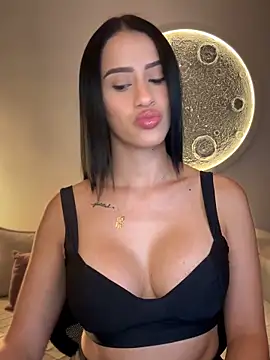 SarahhSmitth1 online show from February 2026 12:06:01 AM