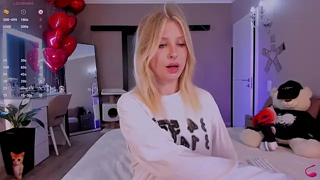 lilyvibe online show from February 2025 06:35:02 PM