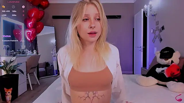 lilyvibe online show from February 2025 03:30:01 PM