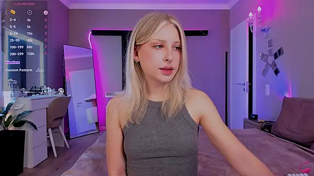 lilyvibe online show from January 2025 01:41:01 PM
