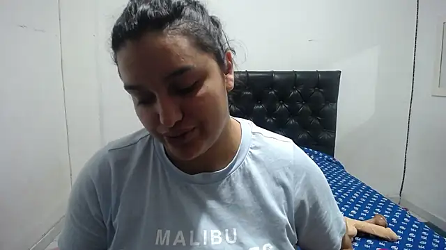 Laurenkenner  online show from December 2025 07:52:01 PM