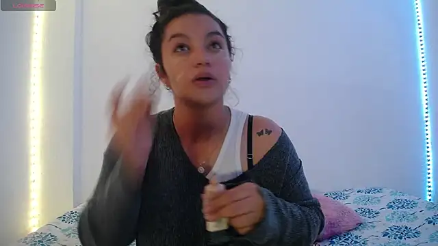 Snapshot of Laurenkenner_ chatting on February 2025 04:47:01 PM Laurenkenner online show from February 2025 04:47:01 PM