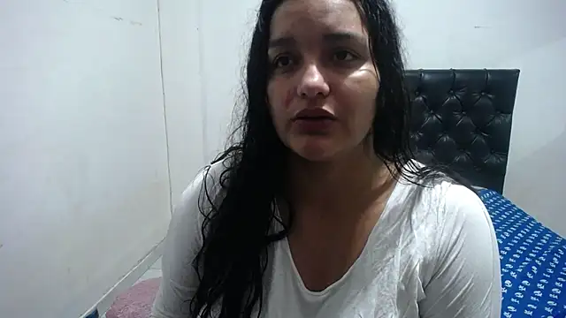 Laurenkenner  online show from December 2025 08:04:02 PM