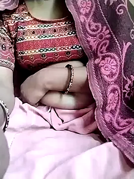 Snapshot of Cutkajal chatting on February 2025 08:42:01 AM Cutkajal online show from February 2025 08:42:01 AM