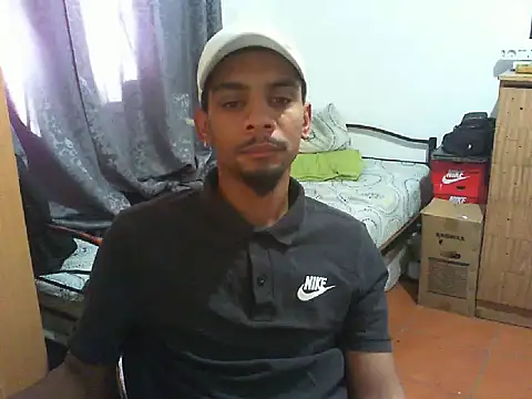 Snapshot of 29YOURZ_28_ chatting on October 2025 01:12:02 PM 29YOURZ 28 online show from October 2025 01:12:02 PM