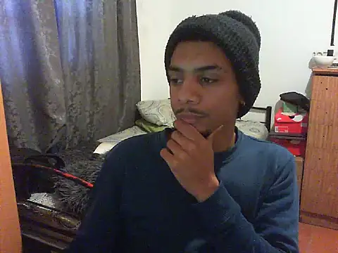 Snapshot of 29YOURZ_28_ chatting on September 2025 06:58:02 AM 29YOURZ 28 online show from September 2025 06:58:02 AM