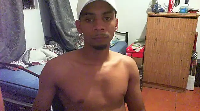 Snapshot of 29YOURZ_28_ chatting on February 2025 07:07:01 PM 29YOURZ 28 online show from February 2025 07:07:01 PM