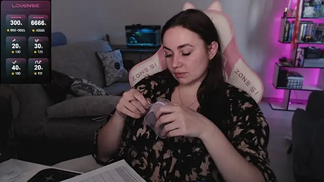 Snapshot of SexyWitch_666 chatting on May 2026 07:50:01 AM SexyWitch 666 online show from May 2026 07:50:01 AM