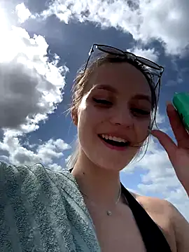 sweety secret  online show from September 2025 11:38:01 AM