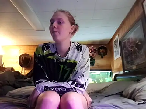 Ryan and Aurora online show from May 2026 01:30:01 PM