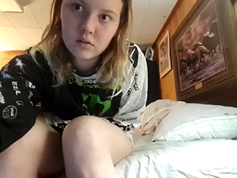 Ryan and Aurora online show from January 2026 11:11:02 PM