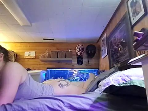 Ryan and Aurora online show from April 2026 09:32:02 PM