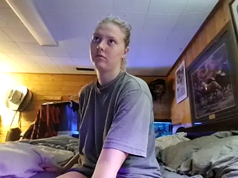 Ryan and Aurora online show from May 2026 10:38:02 PM