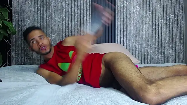 Snapshot of alex_bigcock11 chatting on February 2025 06:31:01 PM alex bigcock11 online show from February 2025 06:31:01 PM