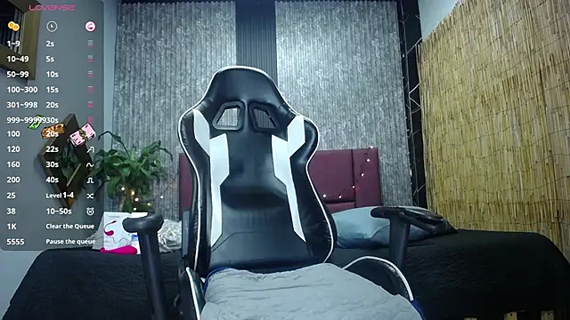 Snapshot of alex_bigcock11 chatting on February 2025 12:49:01 PM alex bigcock11 online show from February 2025 12:49:01 PM