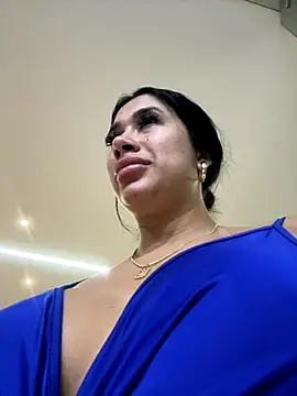 kiim taaylor online show from September 2025 01:16:01 PM