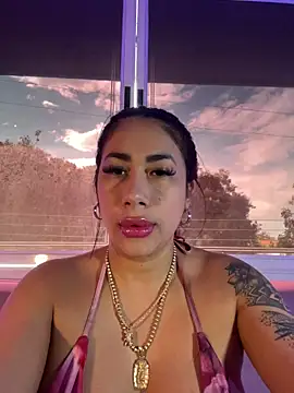 kiim taaylor online show from October 2025 12:59:02 PM