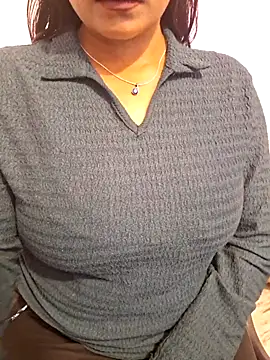 N-Natasha online show from November 2025 01:01:01 PM