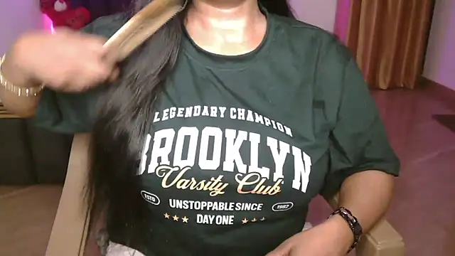 N-Natasha online show from April 2026 04:09:02 PM