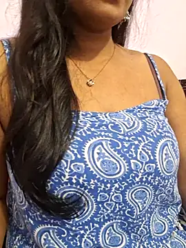 Snapshot of N-Natasha chatting on October 2025 07:00:01 PM N-Natasha online show from October 2025 07:00:01 PM