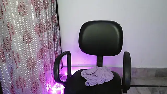 N-Natasha online show from March 2026 04:00:01 PM