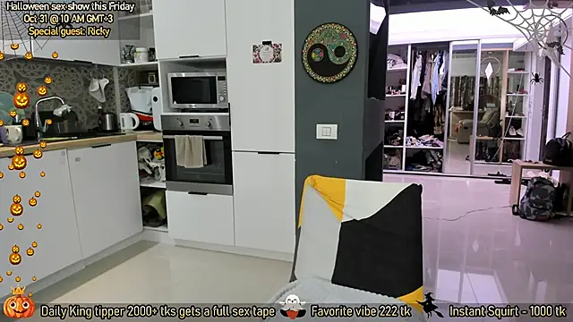 AmySuperHeroes online show from October 2025 09:08:01 AM