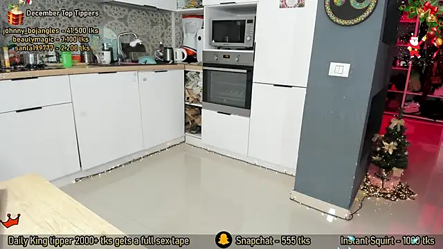 AmySuperHeroes online show from December 2025 01:15:01 PM