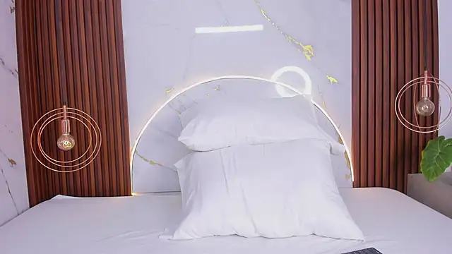 miamiller69 online show from February 2026 04:25:01 AM