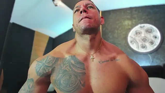 MassimoWalton2 online show from January 2025 01:00:02 PM