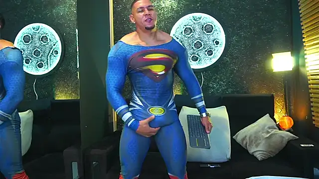 MassimoWalton2 online show from March 2025 01:29:01 PM