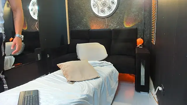 MassimoWalton2 online show from January 2025 02:53:01 PM