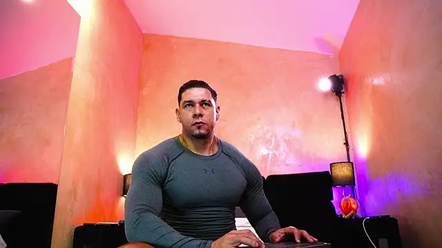 MassimoWalton2 online show from March 2026 01:24:01 PM